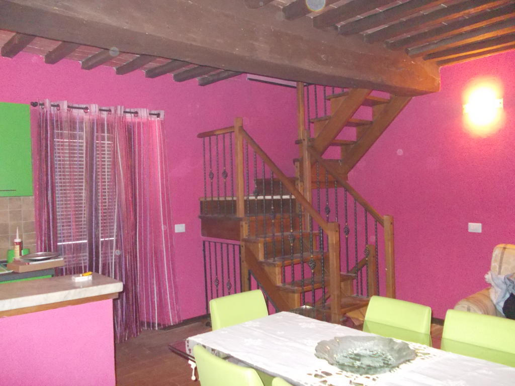 La Casa Dei Colori Apartamento Radicondoli Habitación foto